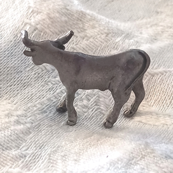 Pewter Oxen Miniature 1 Inch - Picture 2 of 5